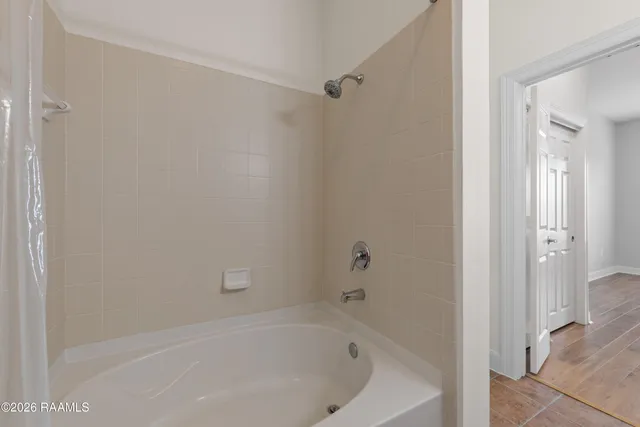 $235,000 | 201 Settlers Trace Boulevard, Unit 1405, Lafayette, LA 70508