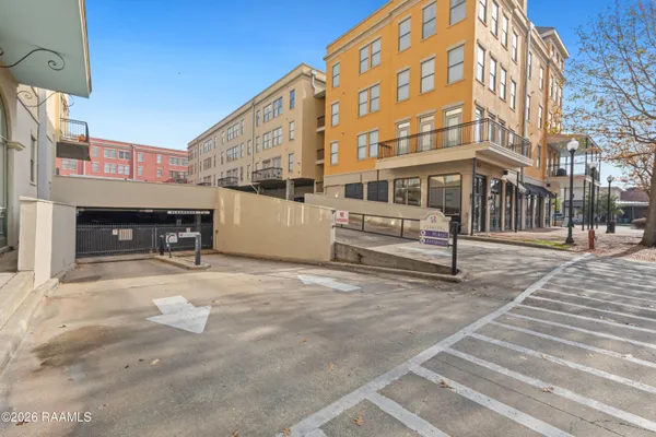 $235,000 | 201 Settlers Trace Boulevard, Unit 1405, Lafayette, LA 70508