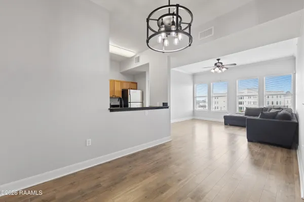 $235,000 | 201 Settlers Trace Boulevard, Unit 1405, Lafayette, LA 70508