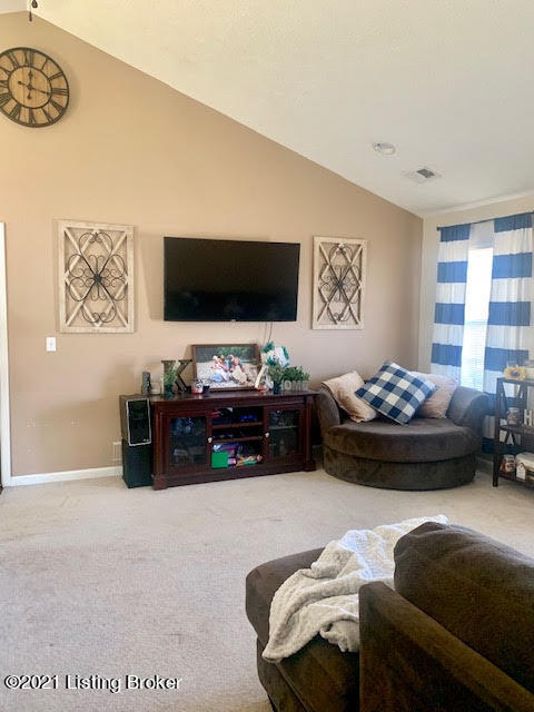 486 Madison Rae Boulevard Shepherdsville, KY 40165 - Photo 9 of 22 7