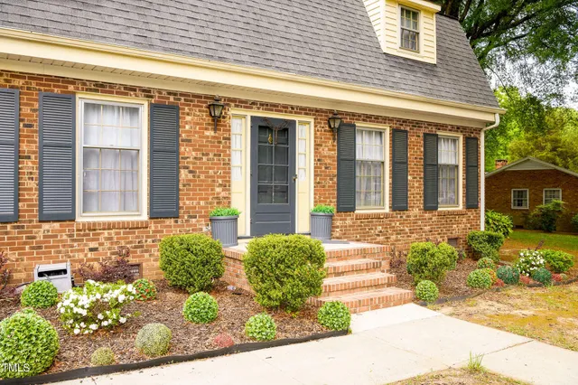 $399,999 | 2021 Sunnybrook Drive, Burlington, NC 27215