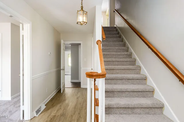 $399,999 | 2021 Sunnybrook Drive, Burlington, NC 27215