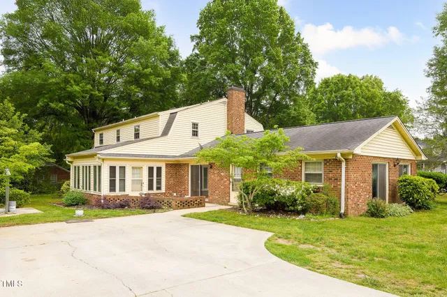 $399,999 | 2021 Sunnybrook Drive, Burlington, NC 27215