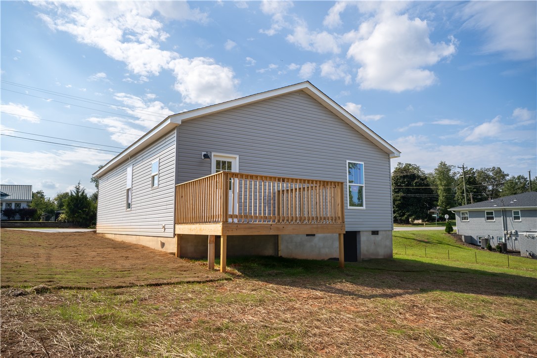 405 South Cherry Street Seneca, SC 29678 - Photo 3 of 34