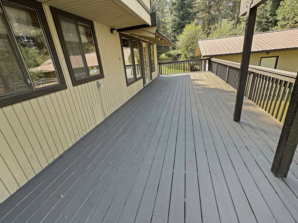 109 Par Drive Cascade, ID 83611 - Photo 18 of 22 Back Deck