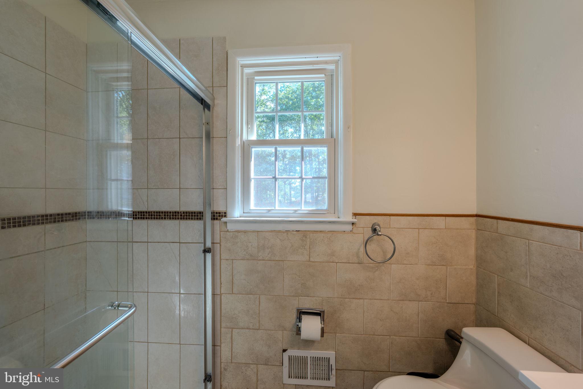 21 Sugar Bush Road Howell, NJ 07731 - Photo 16 of 34