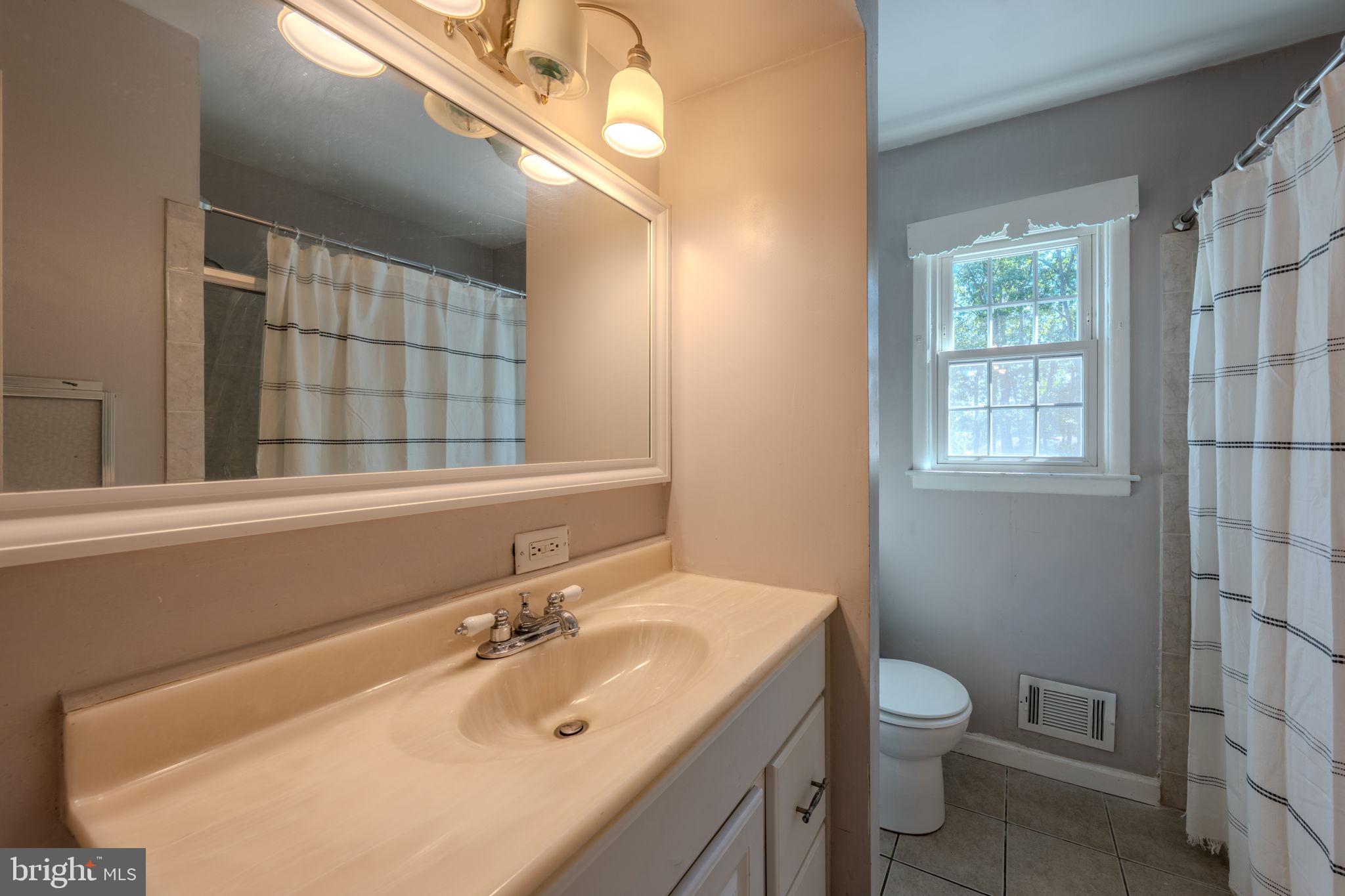 21 Sugar Bush Road Howell, NJ 07731 - Photo 17 of 34