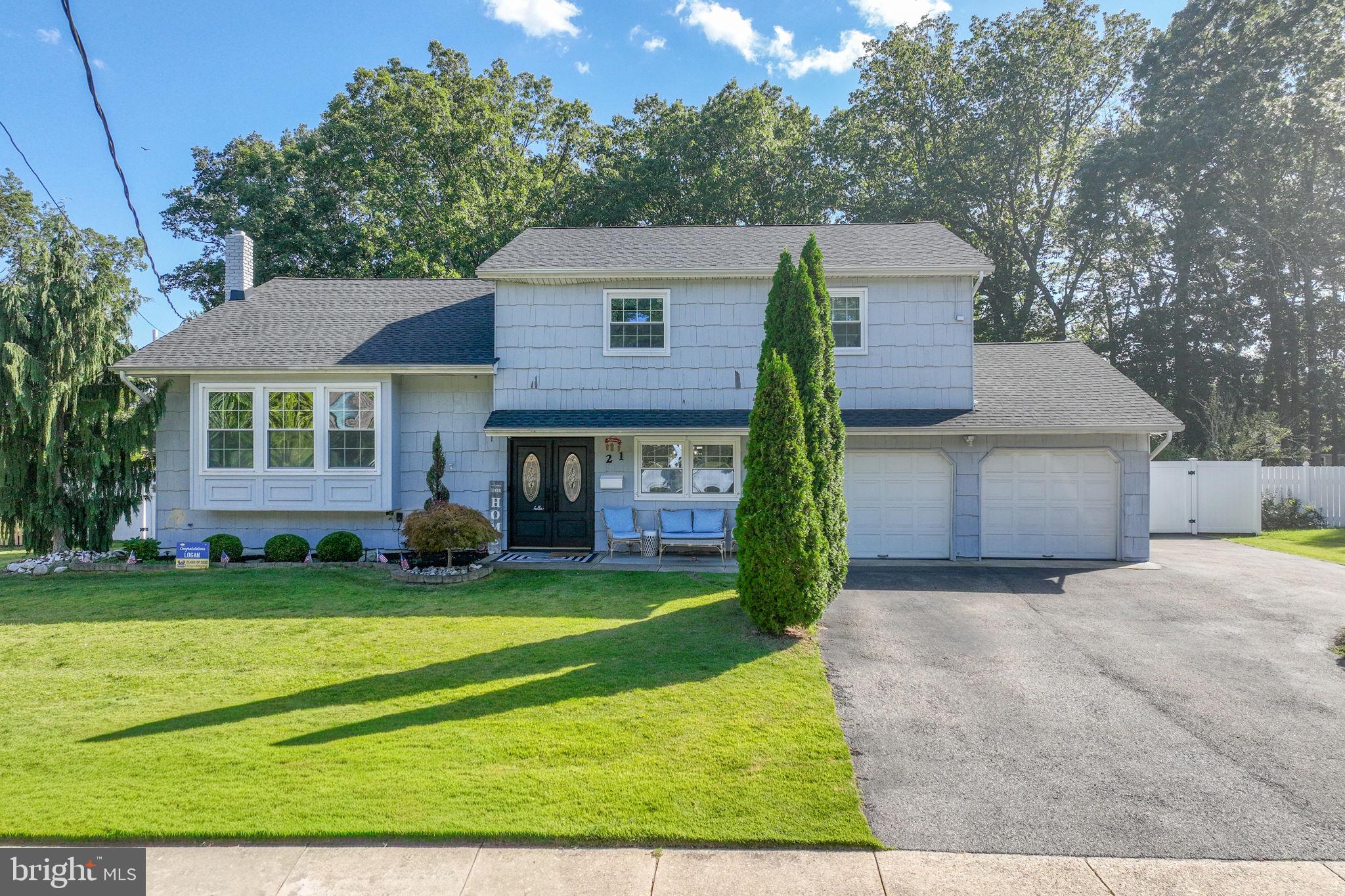 21 Sugar Bush Road Howell, NJ 07731 - Photo 2 of 34