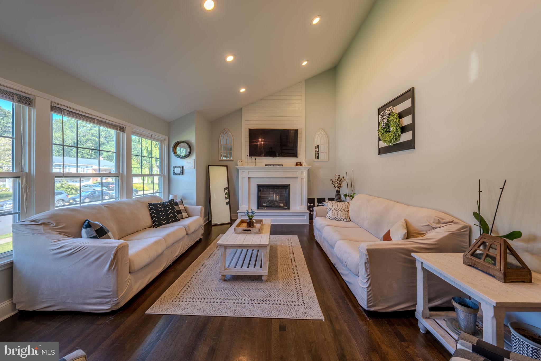 21 Sugar Bush Road Howell, NJ 07731 - Photo 10 of 34