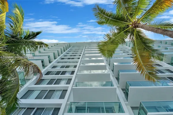 $2,650 | 1000 West Avenue, Unit 110, Miami Beach, FL 33139