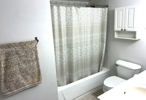 $2,650 | 1000 West Avenue, Unit 110, Miami Beach, FL 33139