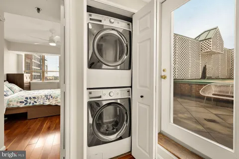 $399,000 | 4808 Moorland Lane, Unit 1102, Bethesda, MD 20814
