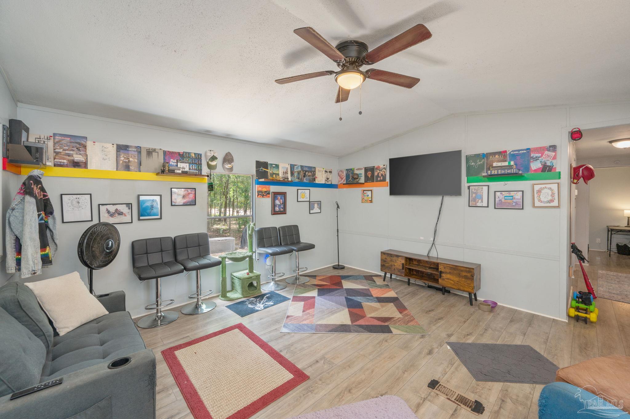 8707 John Hamm Road Milton, FL 32583 - Photo 4 of 37