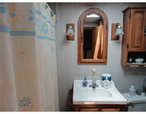375 Old Ash Road Mercer, PA 16137 - Photo 6 of 9 Full Bath.