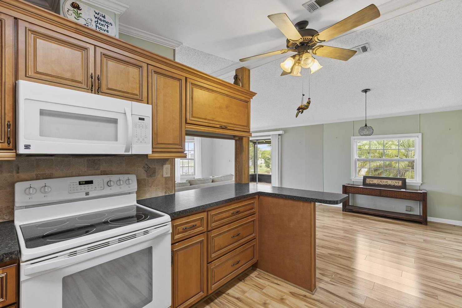 117 Audubon Road Naples, FL 34114 - Photo 10 of 30 1F3A6249