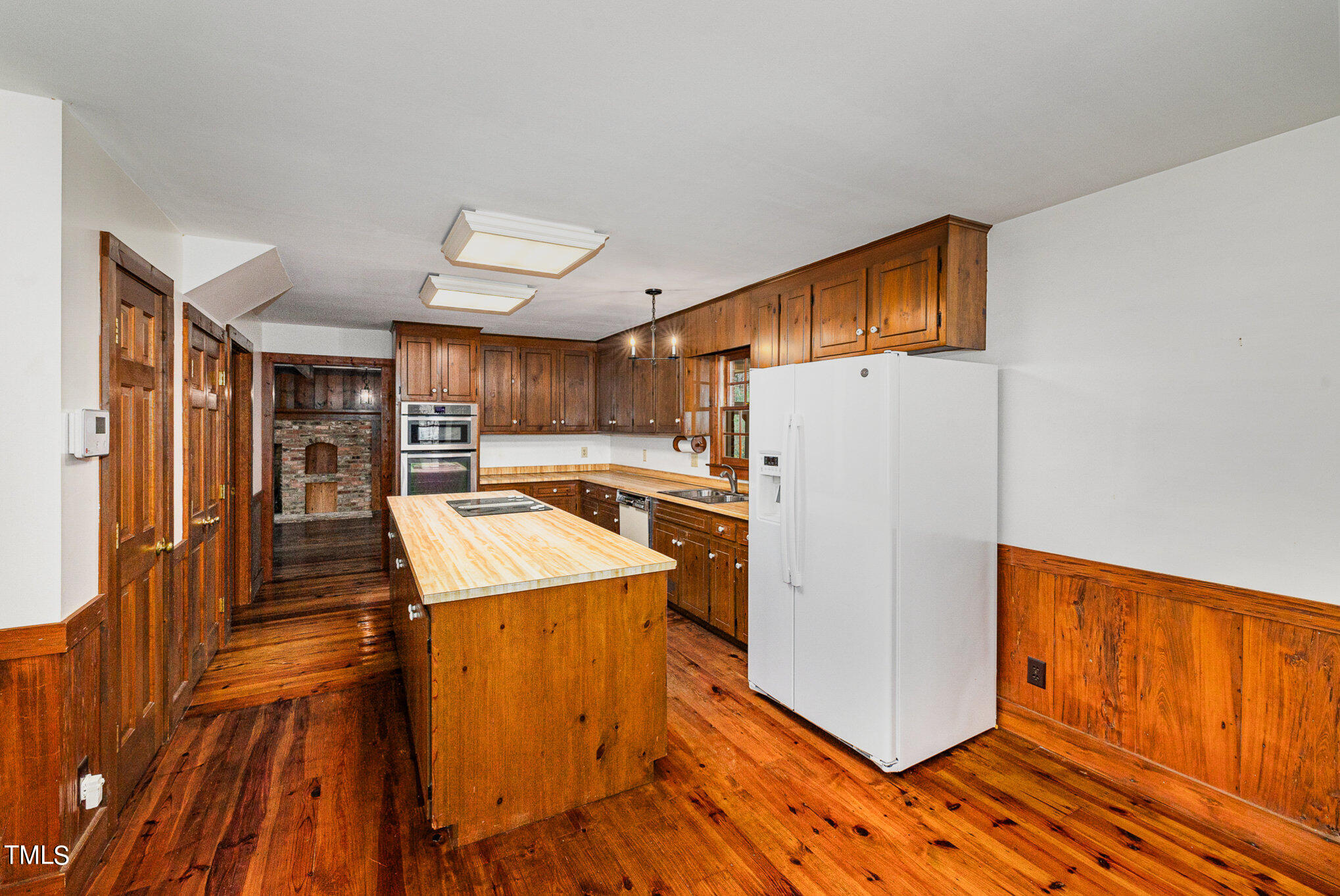 7825 Netherlands Drive Raleigh, NC 27606 - Photo 7 of 33 024_img_9571-edit