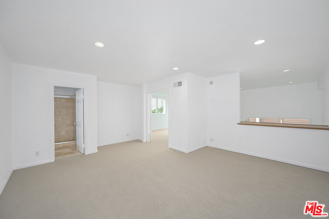 4250 Vía Dolce, Unit 321 Marina del Rey, CA 90292 - Photo 15 of 42 a view of an empty room with a window