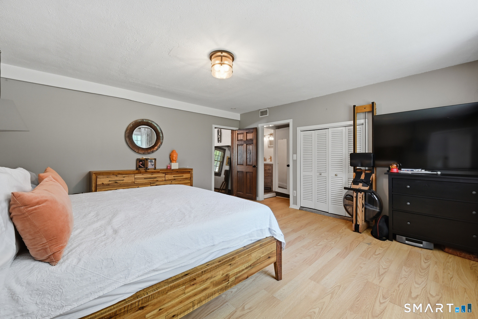 2196 North Benson Road Fairfield, CT 06824 - Photo 27 of 39 Gallery Image 27
