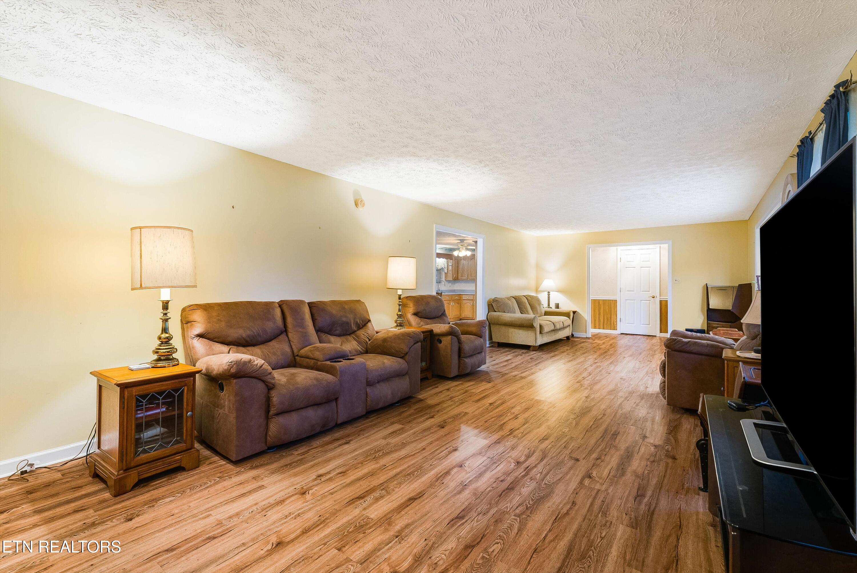 905 North E End Road Strawberry Plains, TN 37871 - Photo 23 of 57 26-905NE_EndRd-26