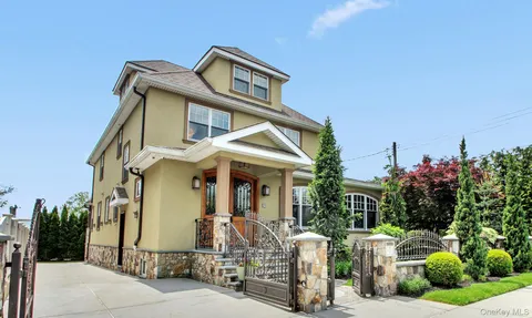 $2,498,000 | 149-02 11th Avenue | Whitestone