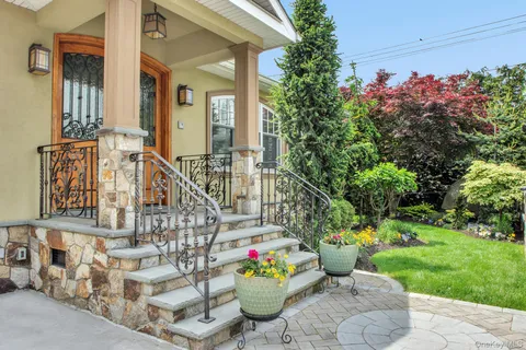 $2,498,000 | 149-02 11th Avenue | Whitestone