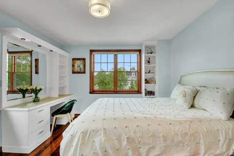 $2,498,000 | 149-02 11th Avenue | Whitestone