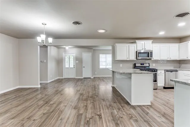 $2,600 | 5229 Rutland Avenue, Fort Worth, TX 76133