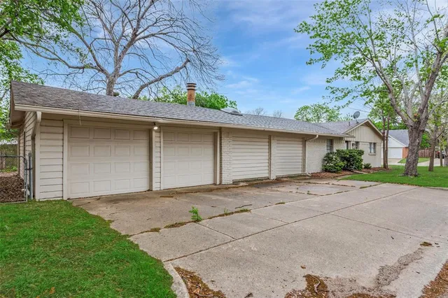 $2,600 | 5229 Rutland Avenue, Fort Worth, TX 76133