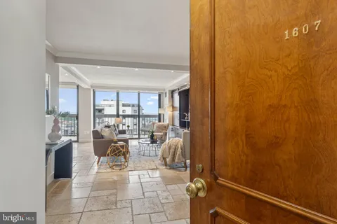 $1,095,000 | 400 Madison Street, Unit 1607, Alexandria, VA 22314