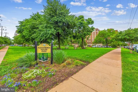 $1,095,000 | 400 Madison Street, Unit 1607, Alexandria, VA 22314