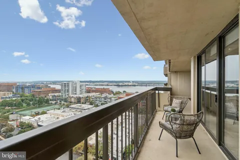 $1,095,000 | 400 Madison Street, Unit 1607, Alexandria, VA 22314