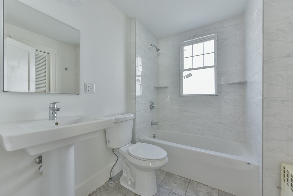 25 Gilbert Road, Unit 25 Belmont, MA 02478 - Photo 2 of 8 Gallery Image 2