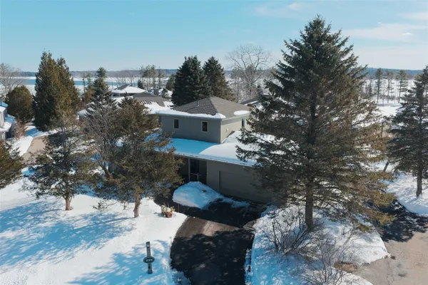 $850,000 | 228 Cushing Road, Newmarket, NH 03857
