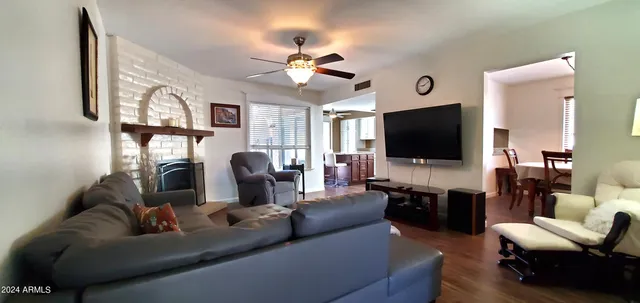 $2,800 | 2137 East Evans Drive, Phoenix, AZ 85022