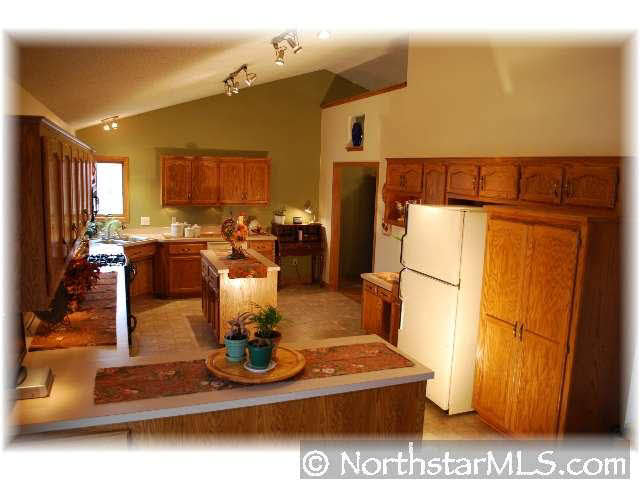 673 Bridle Ridge Circle Eagan, MN 55123 - Photo 2 of 10 Gallery Image 2