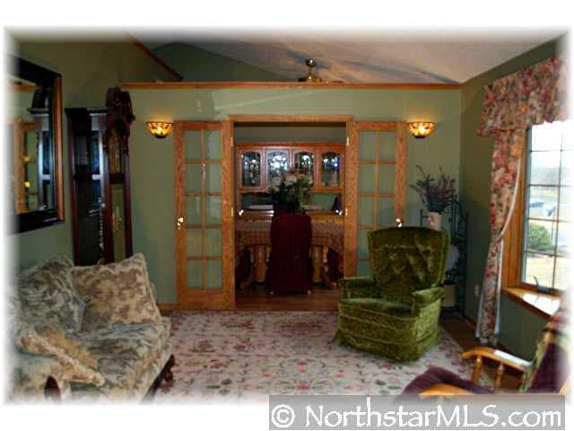 673 Bridle Ridge Circle Eagan, MN 55123 - Photo 5 of 10 Gallery Image 5
