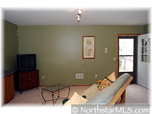 673 Bridle Ridge Circle Eagan, MN 55123 - Photo 7 of 10 Gallery Image 7