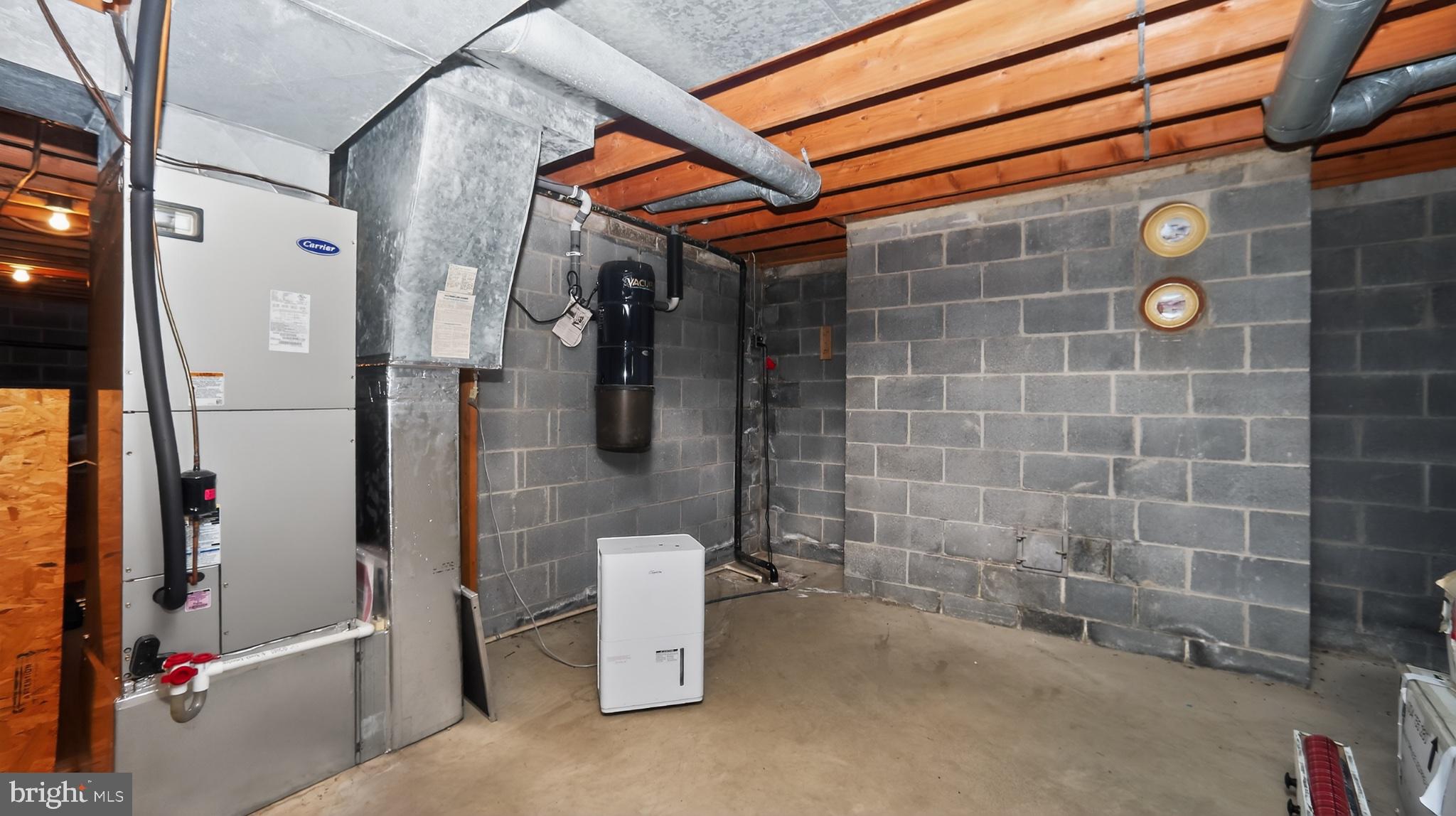 740 Lincoln Gardens Road Ephrata, PA 17522 - Photo 37 of 72 a bathroom with a shower and a sink
