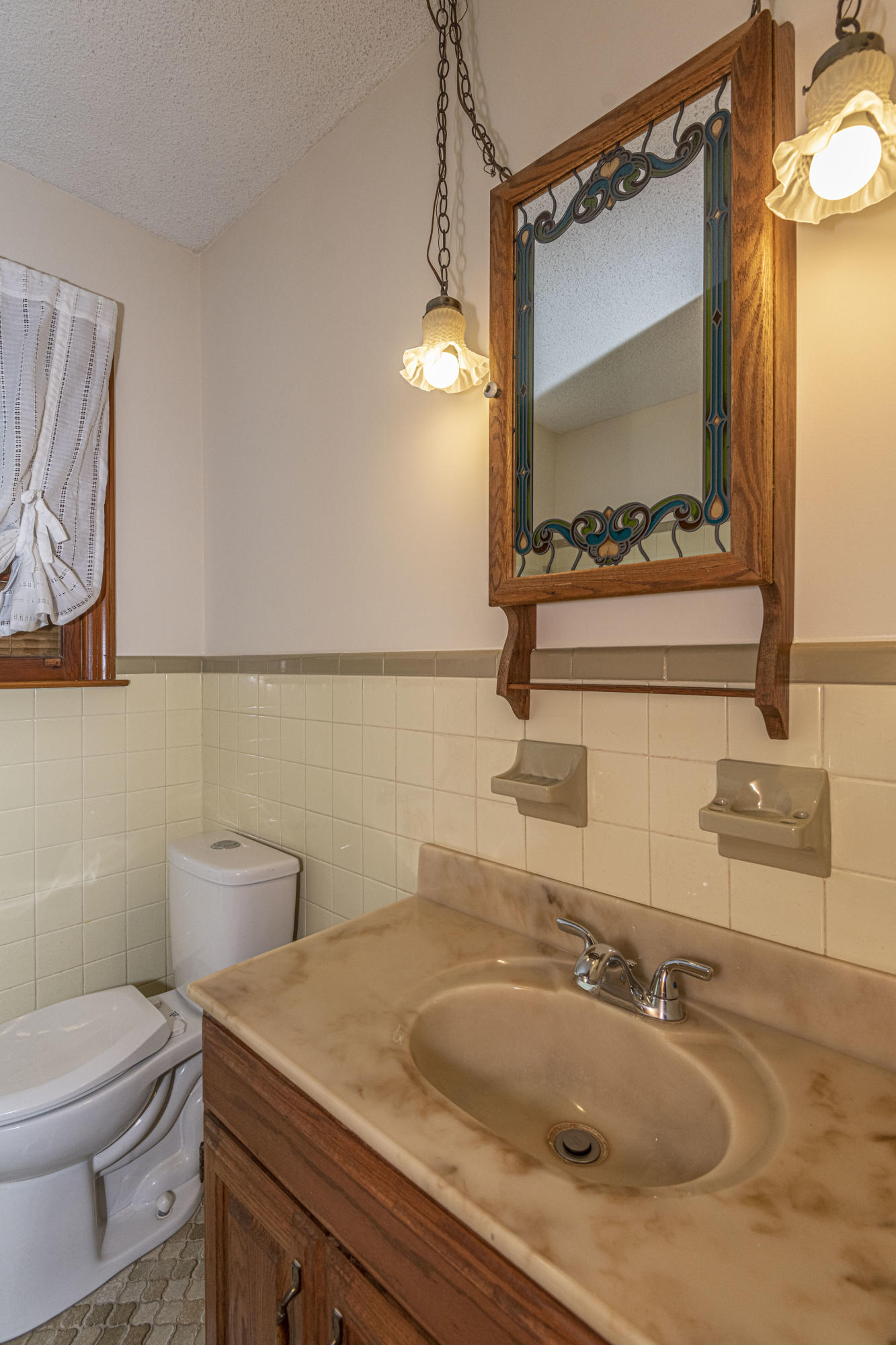 5925 Maple Street Hanahan, SC 29410 - Photo 15 of 32 bathroom