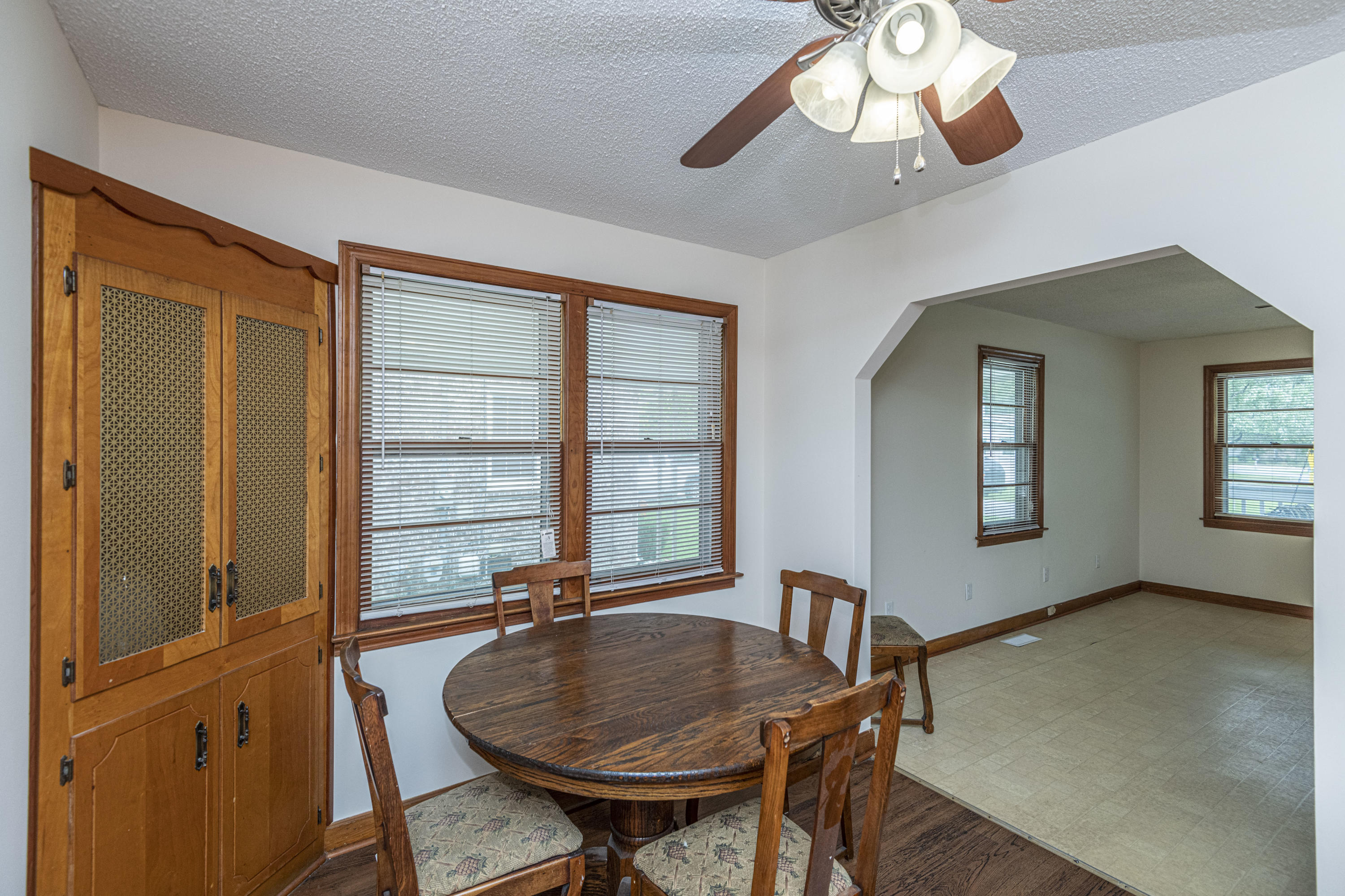 5925 Maple Street Hanahan, SC 29410 - Photo 18 of 32 eat in kitchen