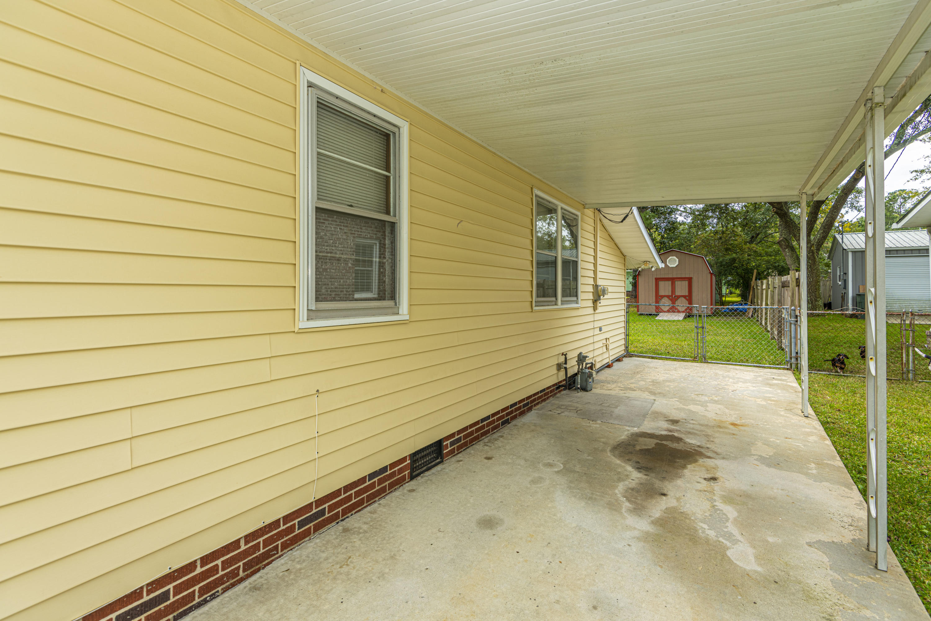 5925 Maple Street Hanahan, SC 29410 - Photo 26 of 32 Carport