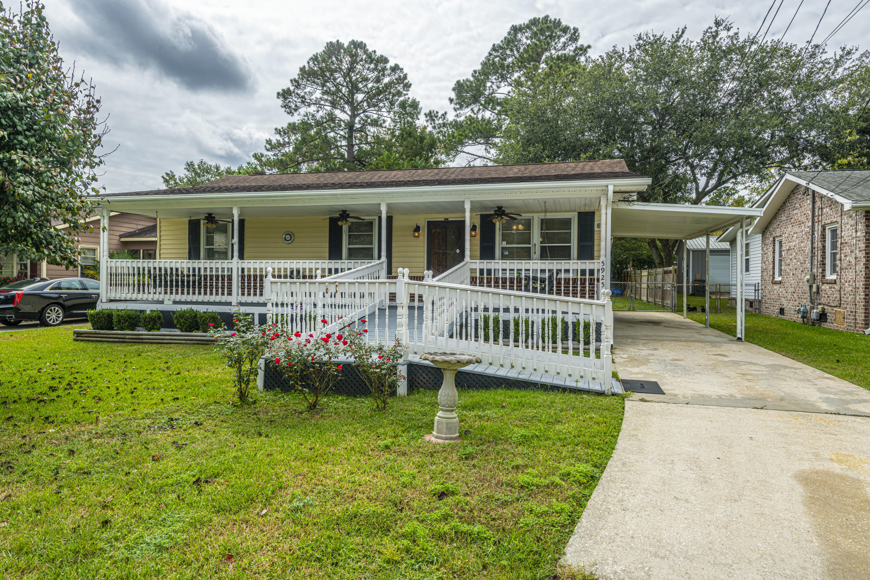 5925 Maple Street Hanahan, SC 29410 - Photo 32 of 32 Front