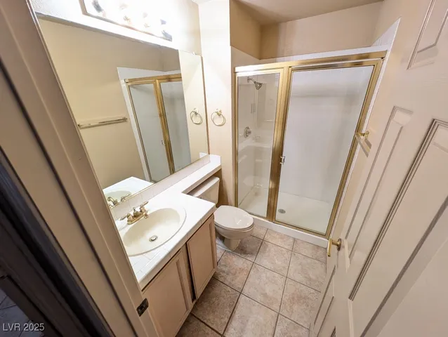 $3,000 | 2704 North Ontario Drive, Las Vegas, NV 89128