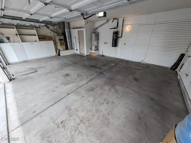 $3,000 | 2704 North Ontario Drive, Las Vegas, NV 89128