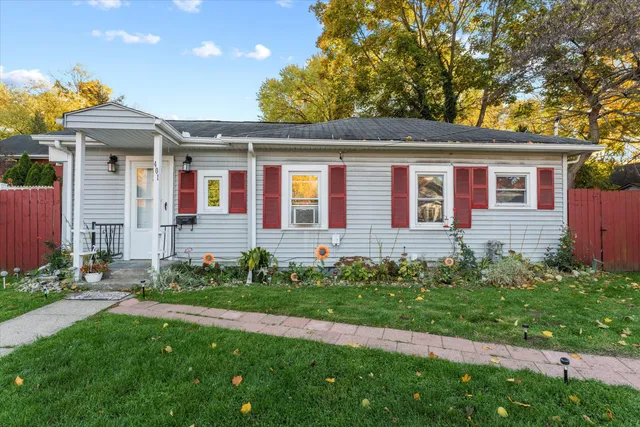 $130,000 | 401 West 3rd Street, Buchanan, MI 49107