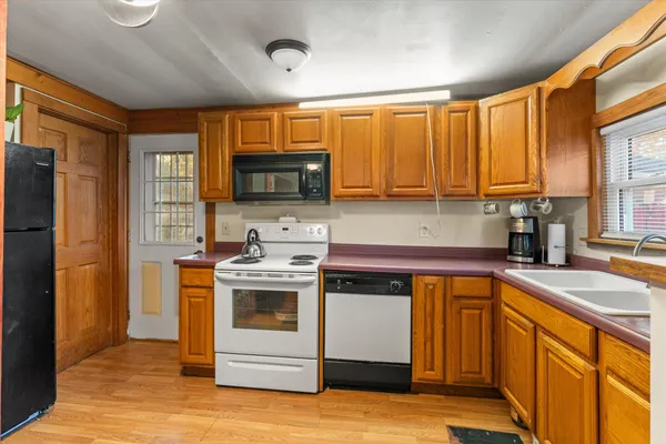 $117,500 | 401 West 3rd Street, Buchanan, MI 49107