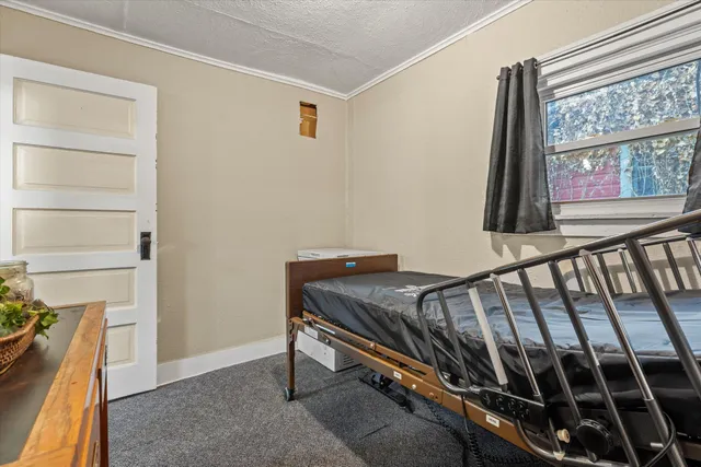 $130,000 | 401 West 3rd Street, Buchanan, MI 49107