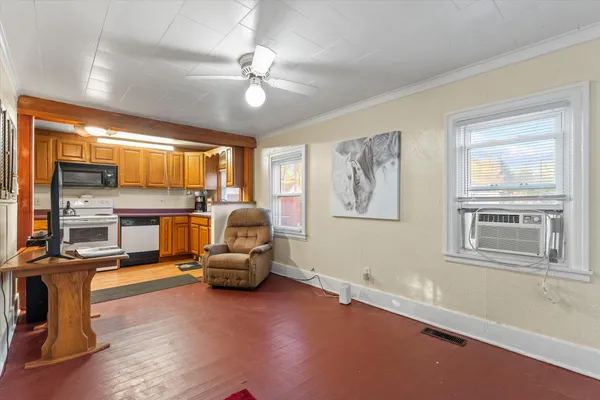 $117,500 | 401 West 3rd Street, Buchanan, MI 49107