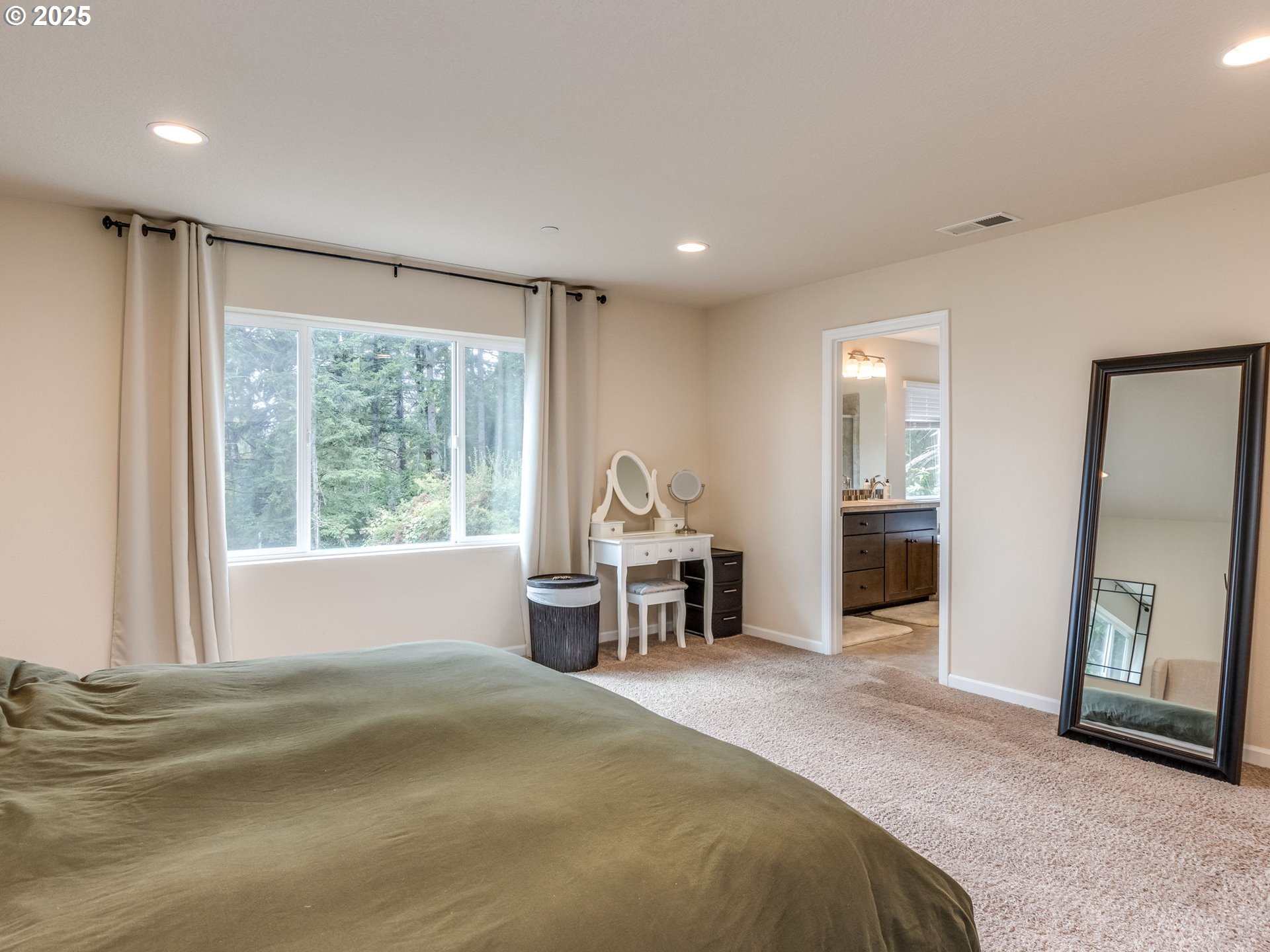 16954 Southeast Rhododendron Street Happy Valley, OR 97086 - Photo 19 of 41 Gallery Image 19