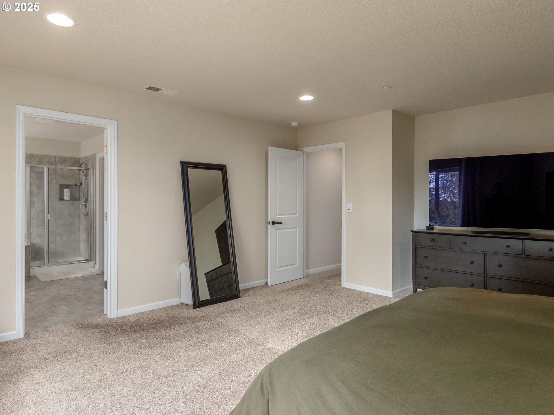 16954 Southeast Rhododendron Street Happy Valley, OR 97086 - Photo 20 of 41 Gallery Image 20